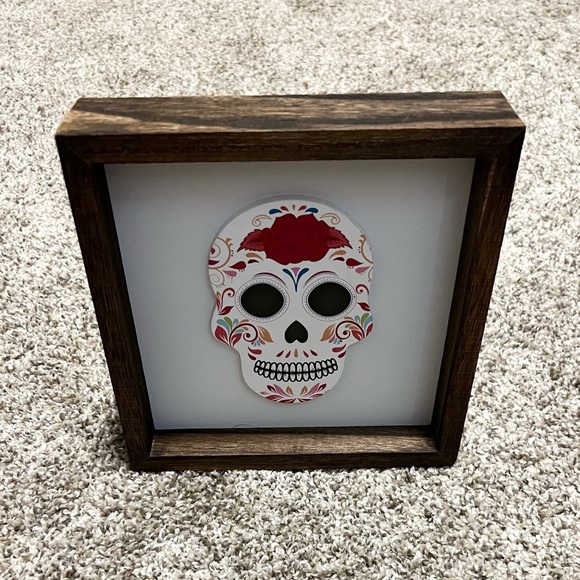 Willow & Riley Designs Decor - Picture 1 of 7